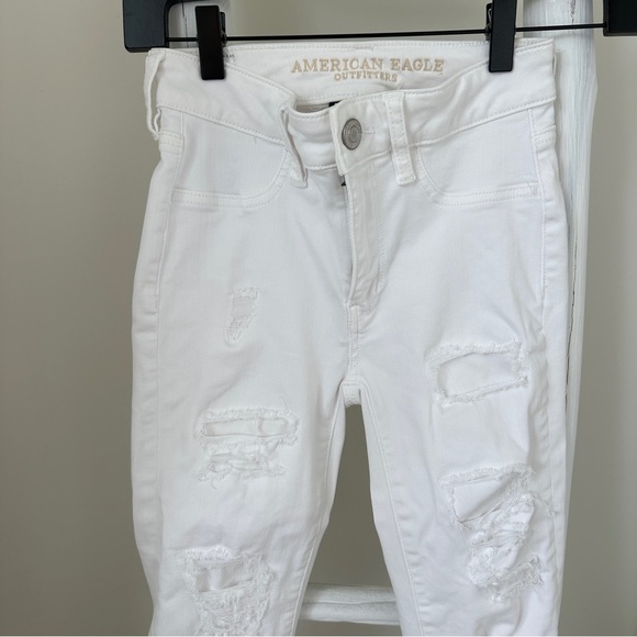 American Eagle Outfitters White Distressed Hi Rise Jegging Cropped Jeans Size 0 - Picture 6 of 13